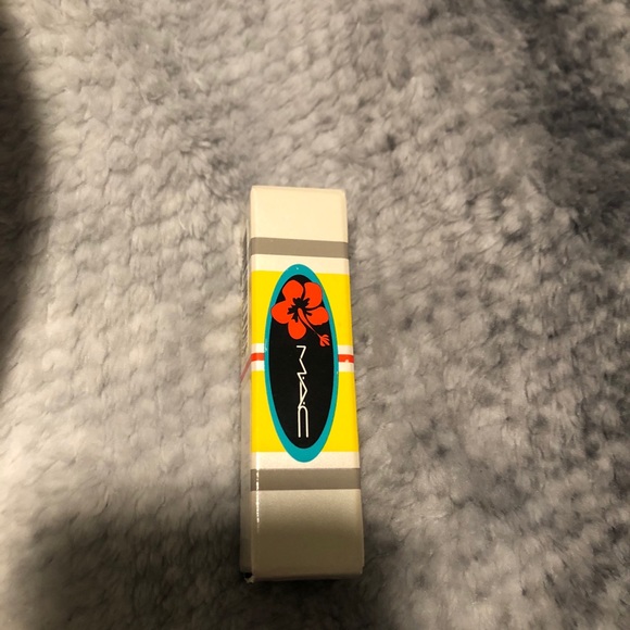 MAC Cosmetics Mocha Lipstick - Picture 2 of 6